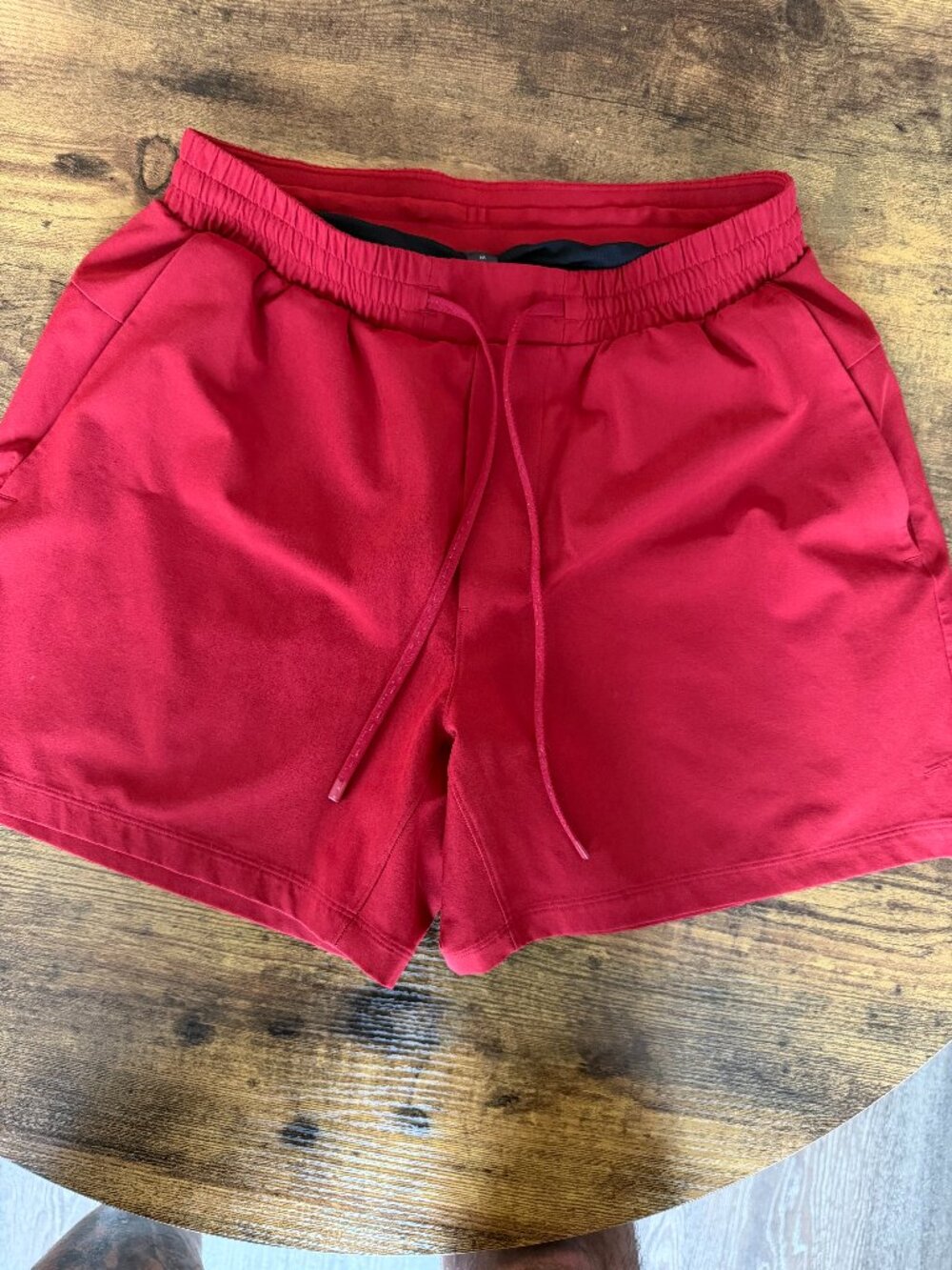 Lululemon Men's Red Athletic Shorts Lined Drawstring
